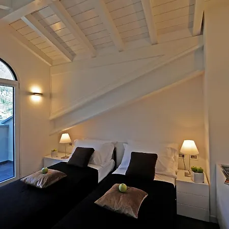 Sleeps 18 Air Con Βίλα Μενάτζιο